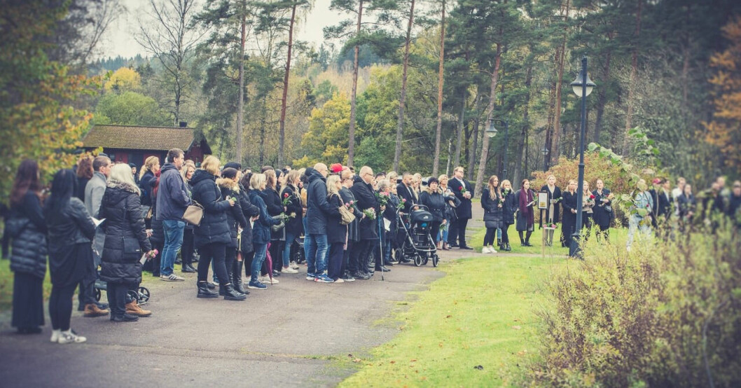Fler än 175 personer kom till begravningen.