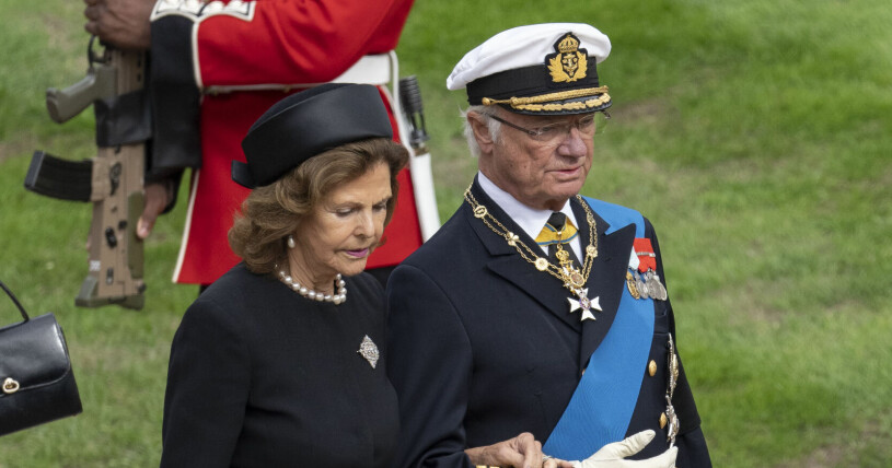 Drottning Silvia och kung Carl Gustaf på drottning Elizabeths begravning