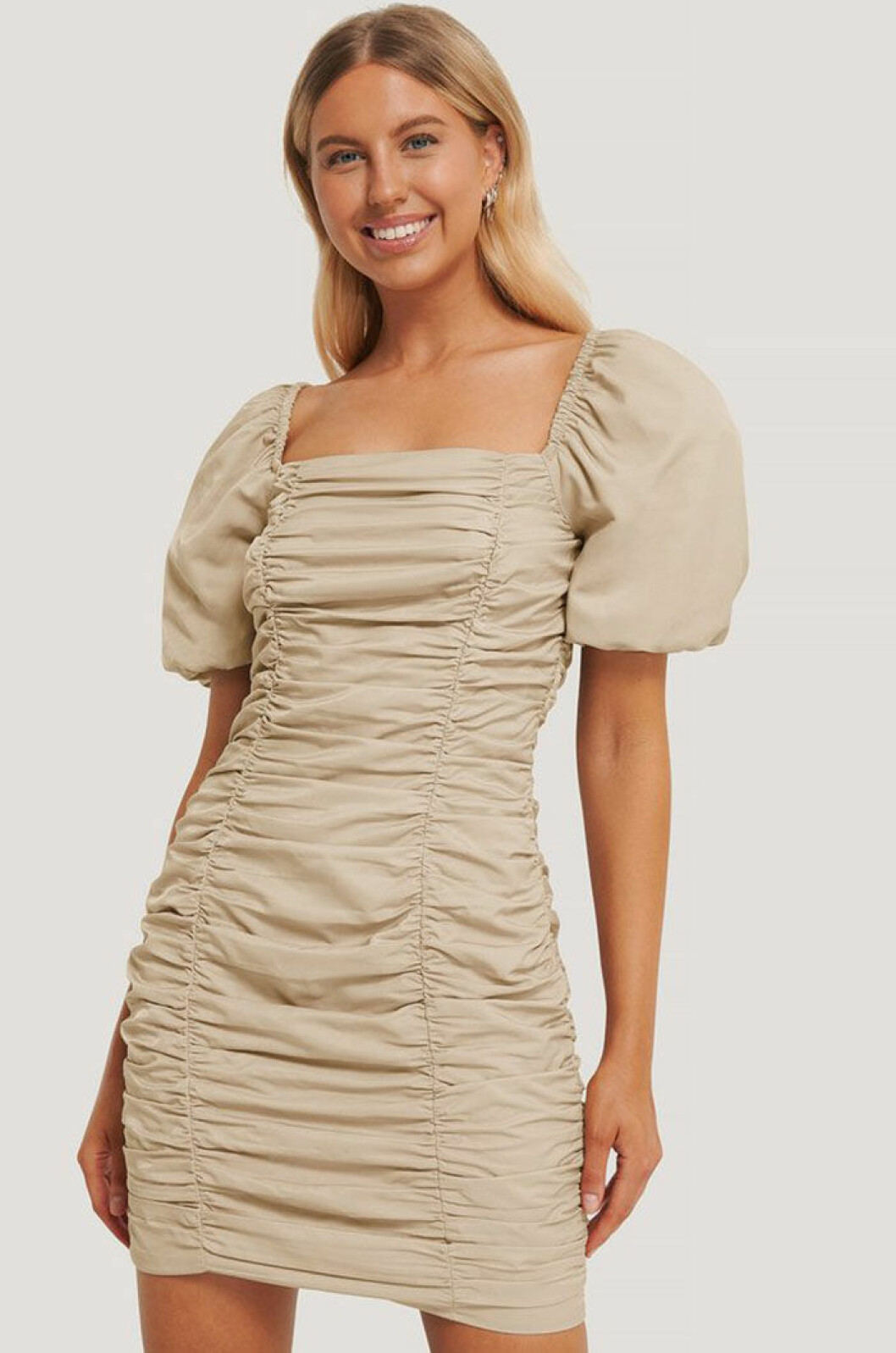 beige-puffklanning-nakd