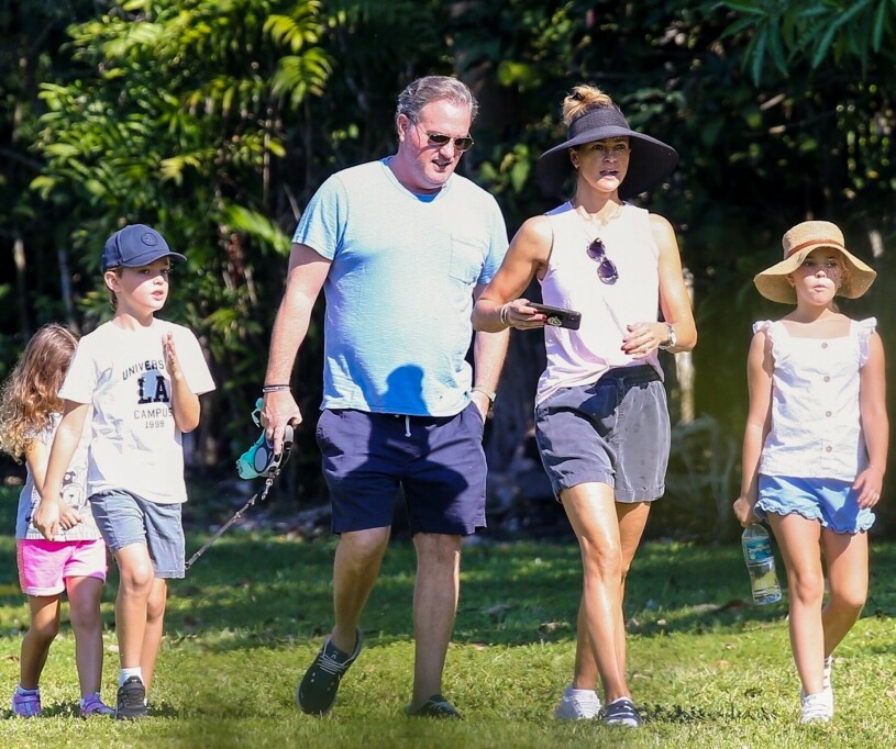 Nya bilden på familjen Bernadotte-O’Neill! Prinsessan Madeleine Chris O’Neill prinsessan Adrienne prins Nicolas prinsessan Leonore i Miami 2022