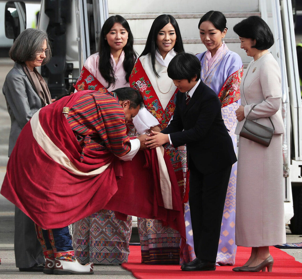 Japans blivande kejsare prins Hisahito, 12, i Bhutan