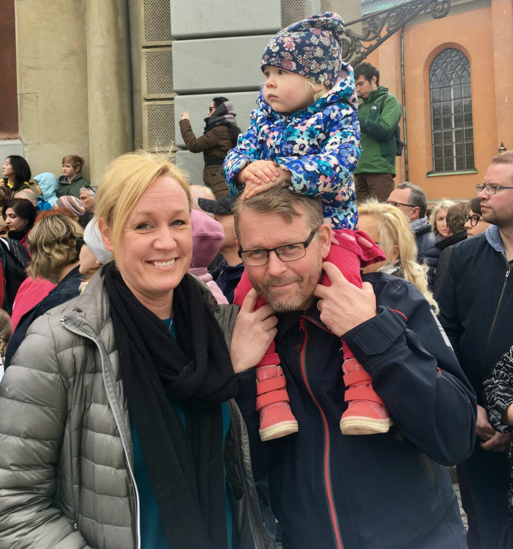 Alla vill gratulera kungen på födelsedagen
