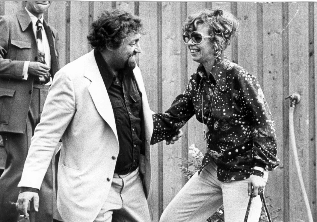 Gˆteborg 21 juli 1973<br>Cornelis Vreeswijk med hustru Bim<br>Foto: Thore Leykauff / Kamerareportage *** Local Caption ***<br>THORE LEYKAUFF