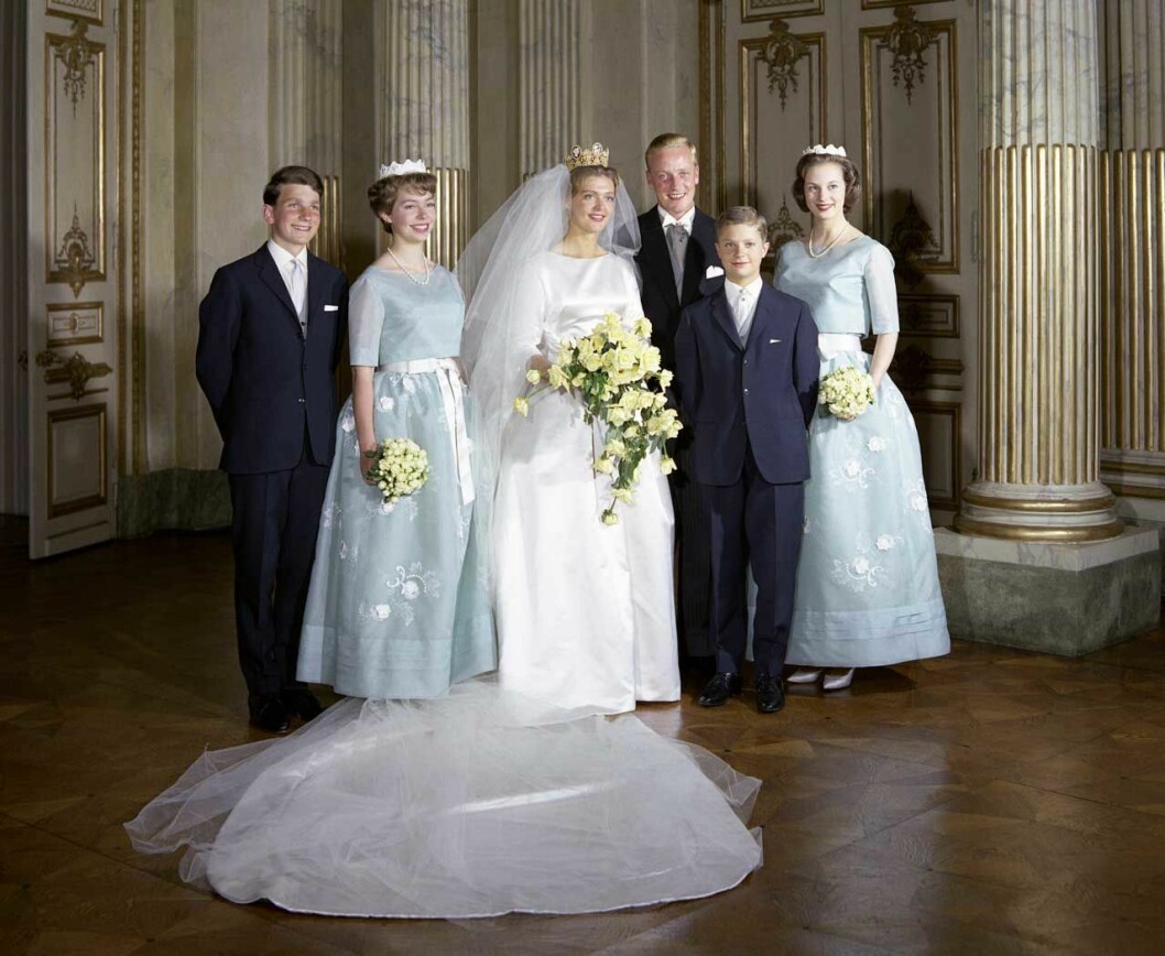 Prinsessan Birgitta, näst äldsta dotter till prins Gustaf Adolf och prinsessan Sibylla, var först ut av Hagaprinsessorna att gifta sig. Hon vigdes med Prins Johann Georg av Hohenzollern den 25 maj 1961 vid en borgerlig vigselceremoni i Rikssalen på Kungliga slottet. Den katolska vigseln ägde rum den 30 maj i Siegmaringen. Prinsessan Birgittas bröllop