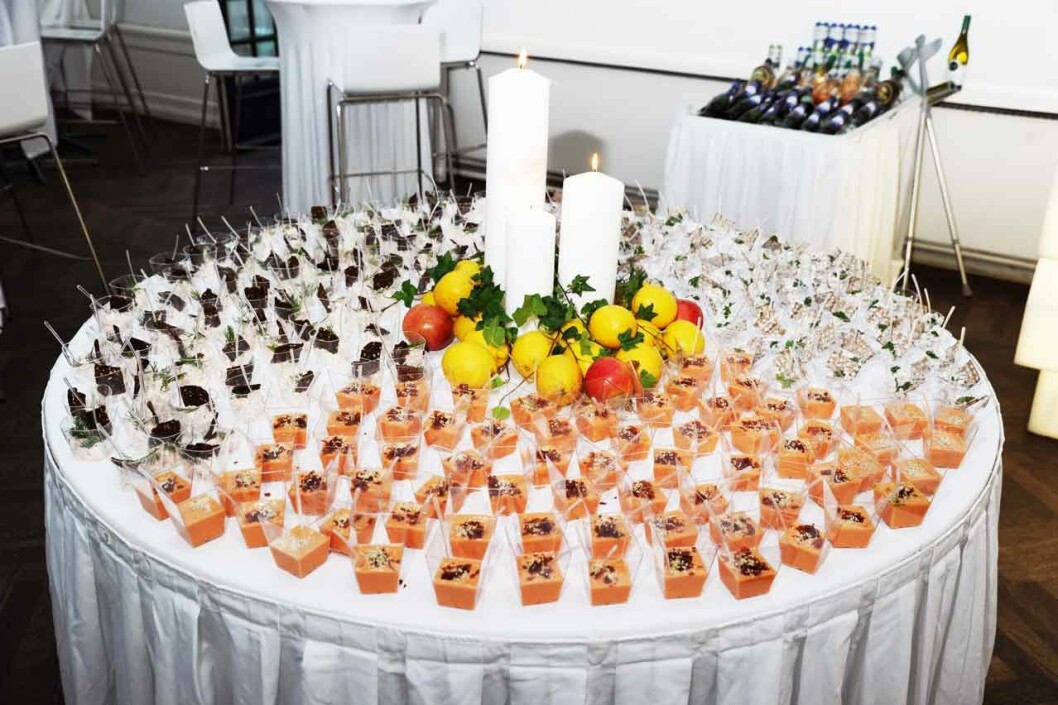 Ingen fest utan snittbord och bubbel! Ingen fest utan snittbord och bubbel!