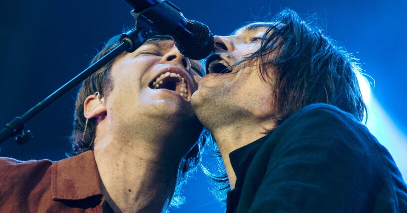 2015 lämnade Gustaf Norén bandet Mando Diao. Björn Dixgård och Gustaf Norén