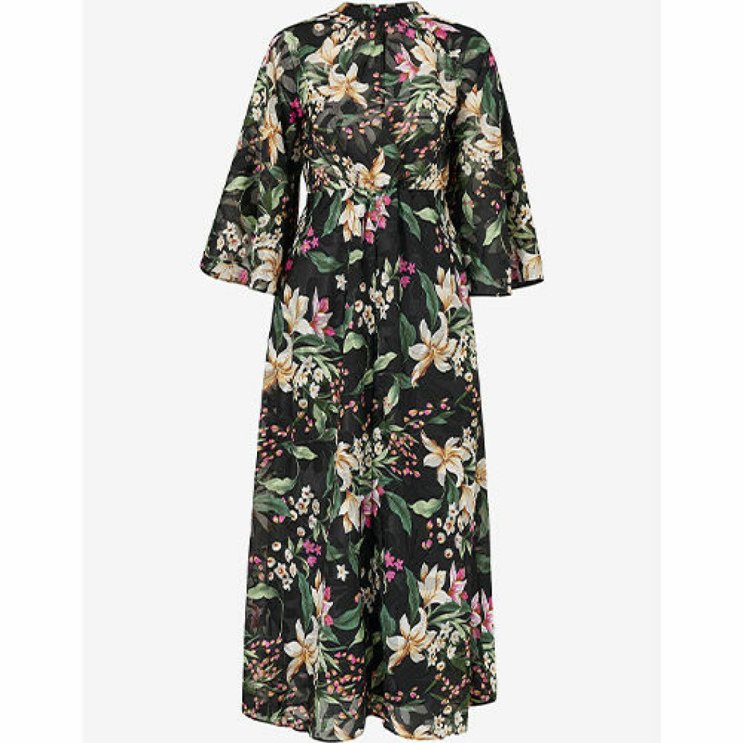 Blommig klänning med blommor i maxidress
