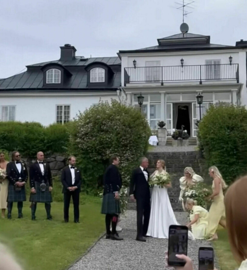 Systern Philippa dokumenterade den viktiga dagen.