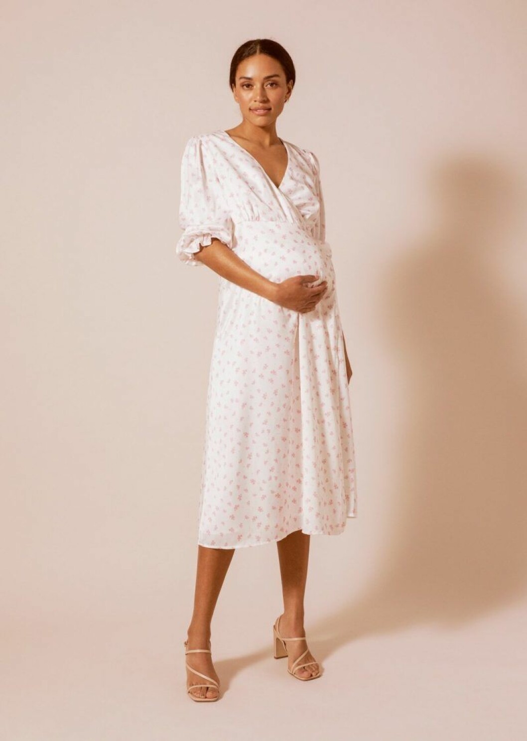 Mini Malina collection 2020: Blommig mammaklänning