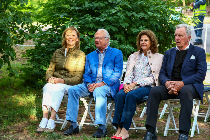 Vilken härlig sommarkväll! Lill Lindfors, Kungen, Drottningen och Anders Byström