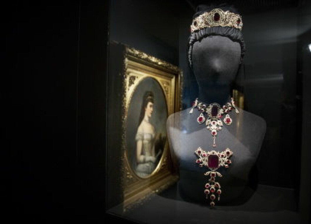 Princess Margriet opens exhibition Sisi at Palace het Loo