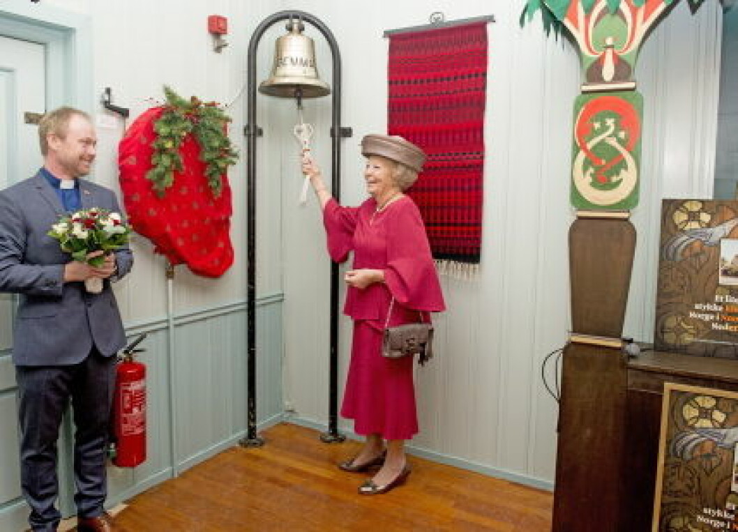 Princess Beatrix opens the 90th Christmas market in the Norwegian Church