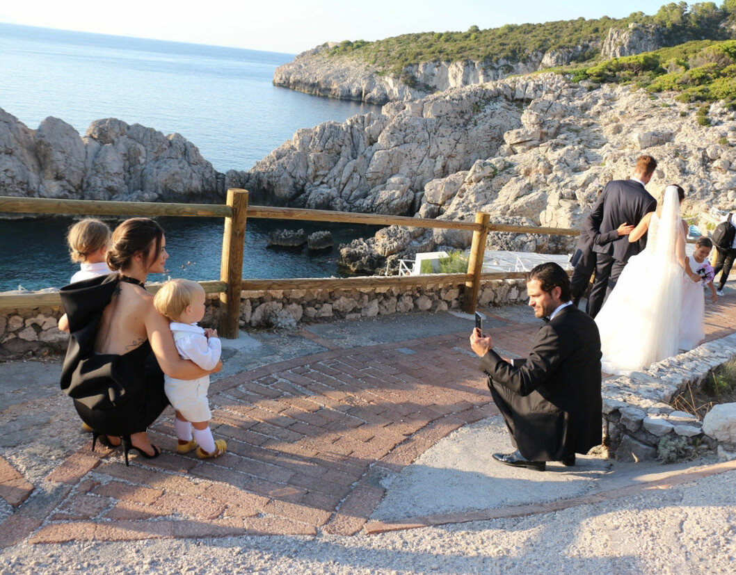 Prinsfamiljen under bröllopet på Capri. Prinsfamiljen under bröllopet på Capri.