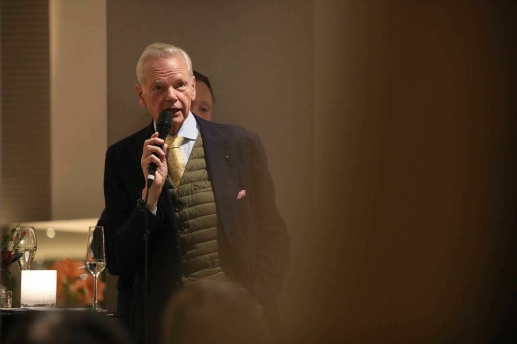 Stilig som alltid! Carl Jan Granqvist på scenen. Stilig som alltid! Carl Jan Granqvist på scenen.