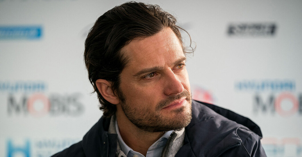 Carl Philip har nog upplevt roligare födelsedagar. Carl Philip har nog upplevt roligare födelsedagar.
