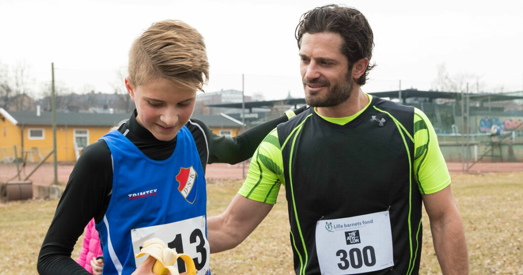 Prinsen gratulerade Marlon Tollefors som blev loppets vinnare. Prins Carl Philip gratulerade Marlon Tollefors som blev loppets vinnare.