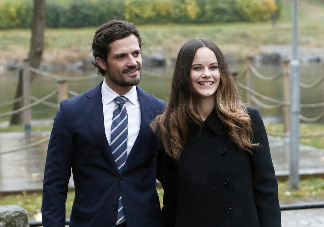 Prins Carl Philip och prinsessan Sofia under ett besök i Värmland 2016. Prins Carl Philip och prinsessan Sofia under ett besök i Värmland 2016.
