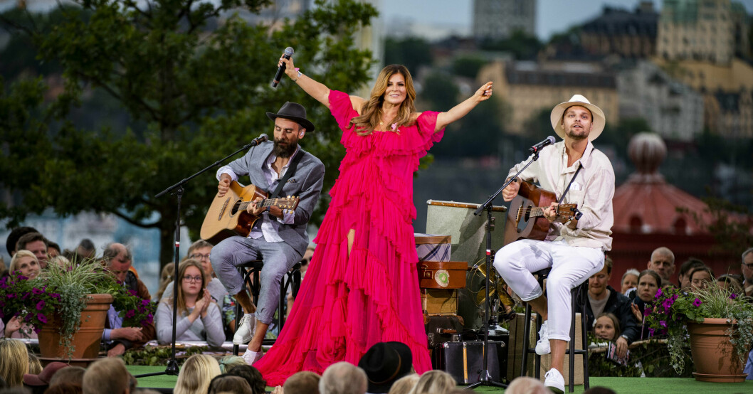 Carola Häggkvist på Allsångsscenen år 2019. Carola Häggkvist är en av artisterna på SVT-programmet Allsång på Skansen 2019