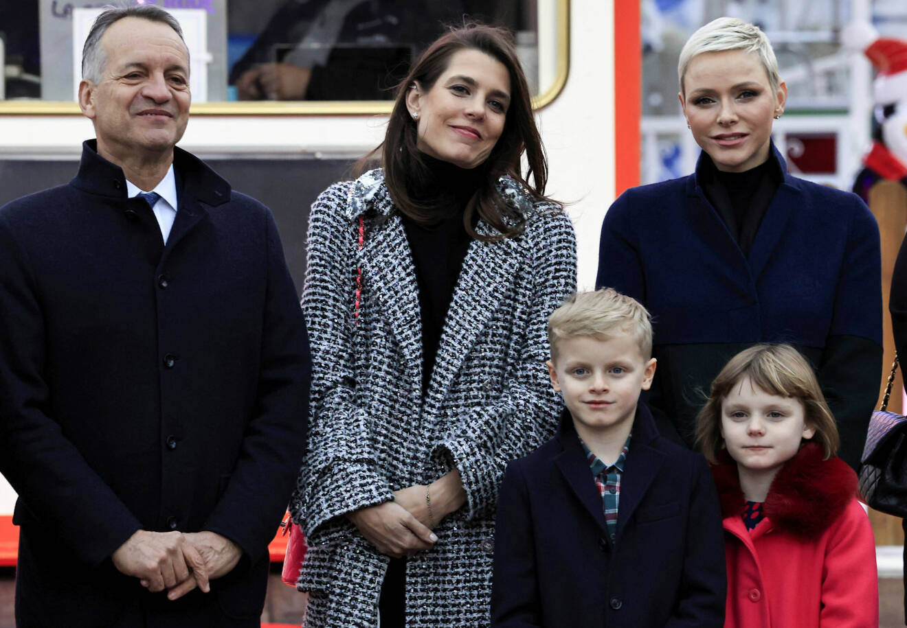 Prinsessan Stephanie, furstinnan Charlene och prins Jacques och prinsessan Gabriella