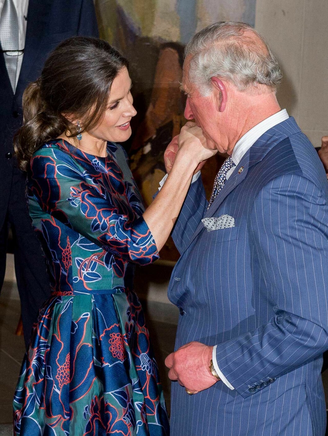 Prins Charles och drottning Letizia på National Gallery i London. Kulturkrock.