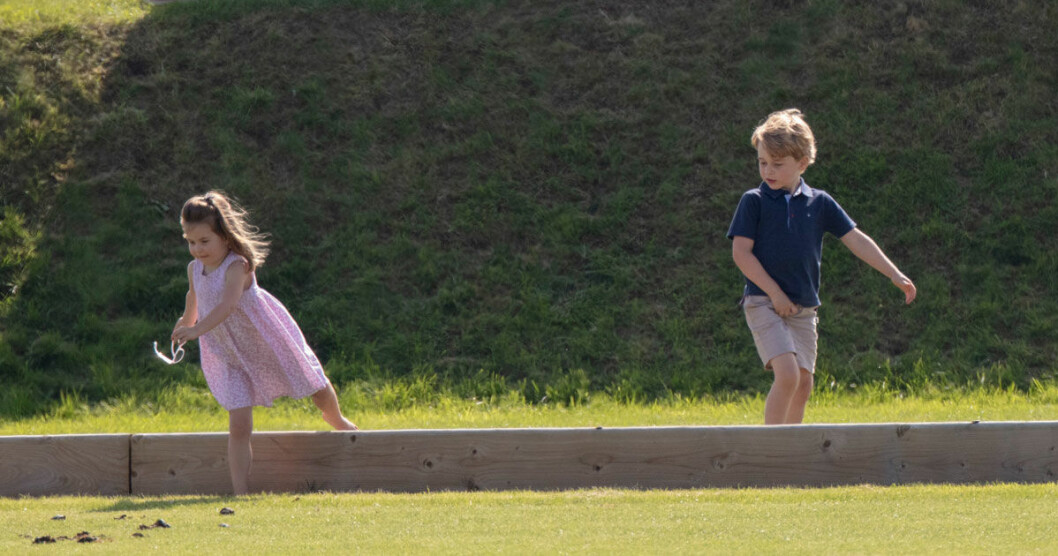 Prins George och syster prinsessan Charlotte
