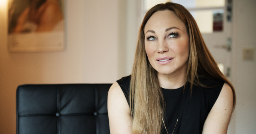 Charlotte Perrelli berättar om de elaka påhoppen. Charlotte Perrelli