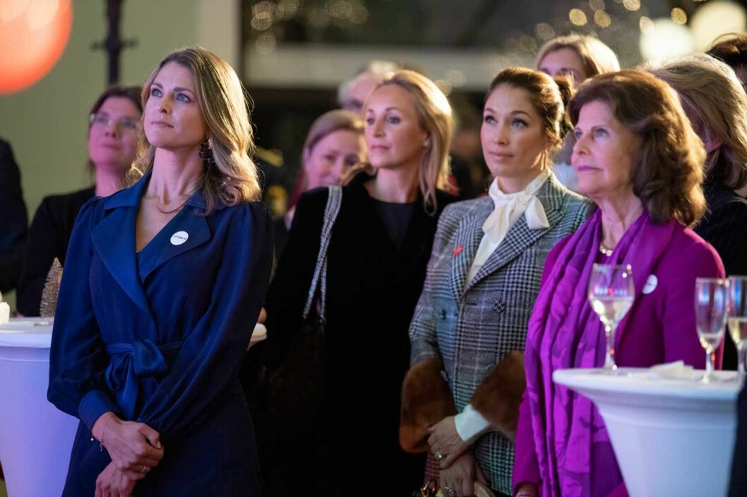 Starka vittnesmål, mitt i kalaset. Prinsessan Madeleine med sina väninnor Katarina ”Katti” von Horn och Louise ”Lussan” Thott. Prinsessan Madeleine med sina väninnor Katarina ”Katti” von Horn och Louise ”Lussan” Thott.