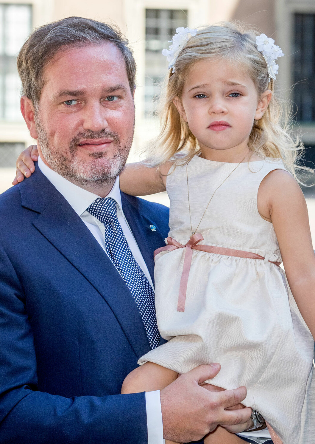 Chris ville aldrig prinsjobba. Han har sitt liv med Madeleine och barnen – och i sitt jobb inom internationell storfinans. Chris O'Neill och prinsessan Leonore.