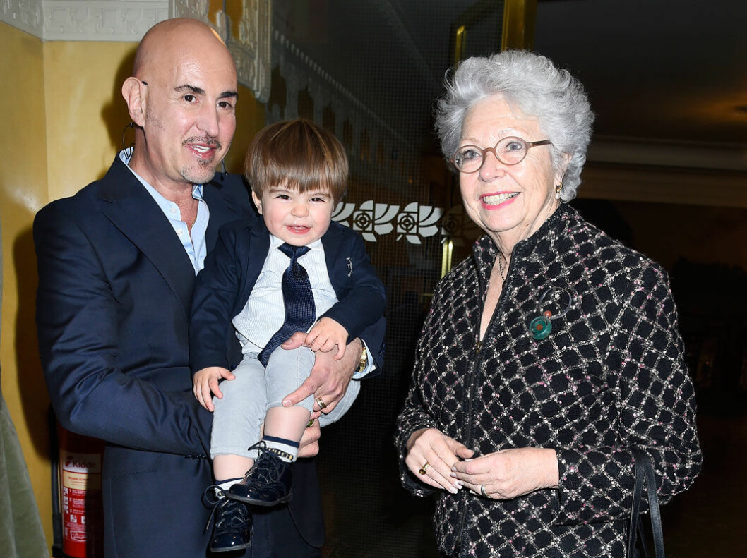 Micael Bindefeld med sonen Simeon and prinsessan Christina.