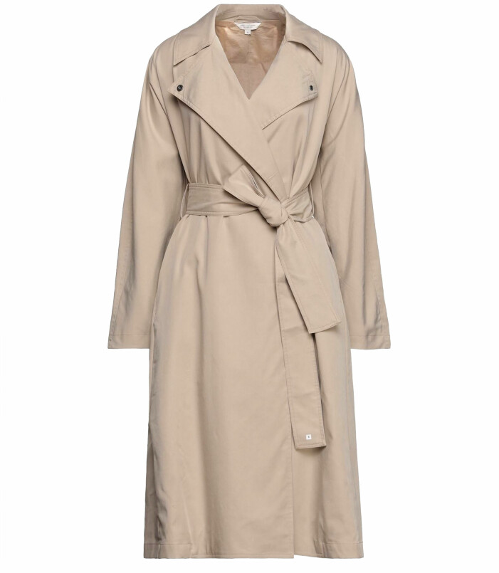 trenchcoat dam