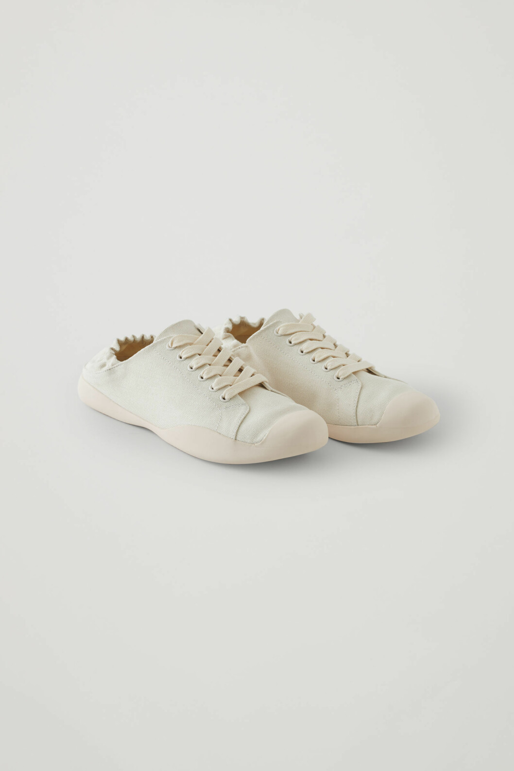 Sneakers från COS