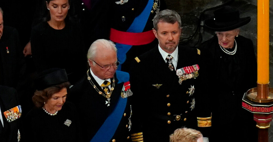 Kungligheterna satt mycket nära danska drottningen. Foto: TT