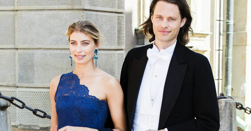Här anländer Fredrik von der Esch och Cecilia Forss till prins Carl Philips bröllop 2015. Cecilia Forss Fredrik von der esch