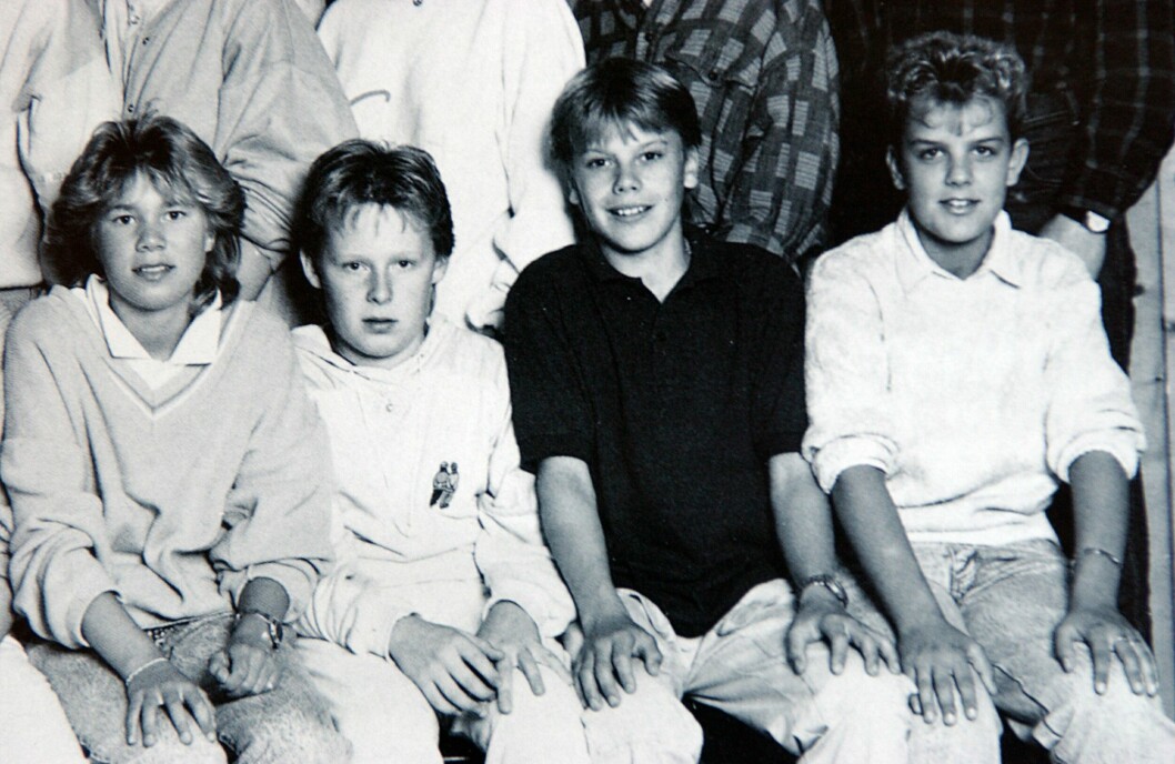 Daniel Westling i svart, helt ovetandes om vad framtiden skulle bjuda på! Ett skolfoto på prins Daniel, då Daniel Westlings klass.