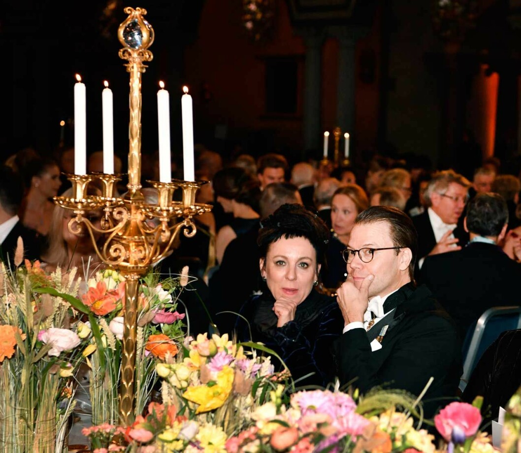 Prins Daniel med litteraturpristagaren Olga Tokarczuk på Nobel 2019.