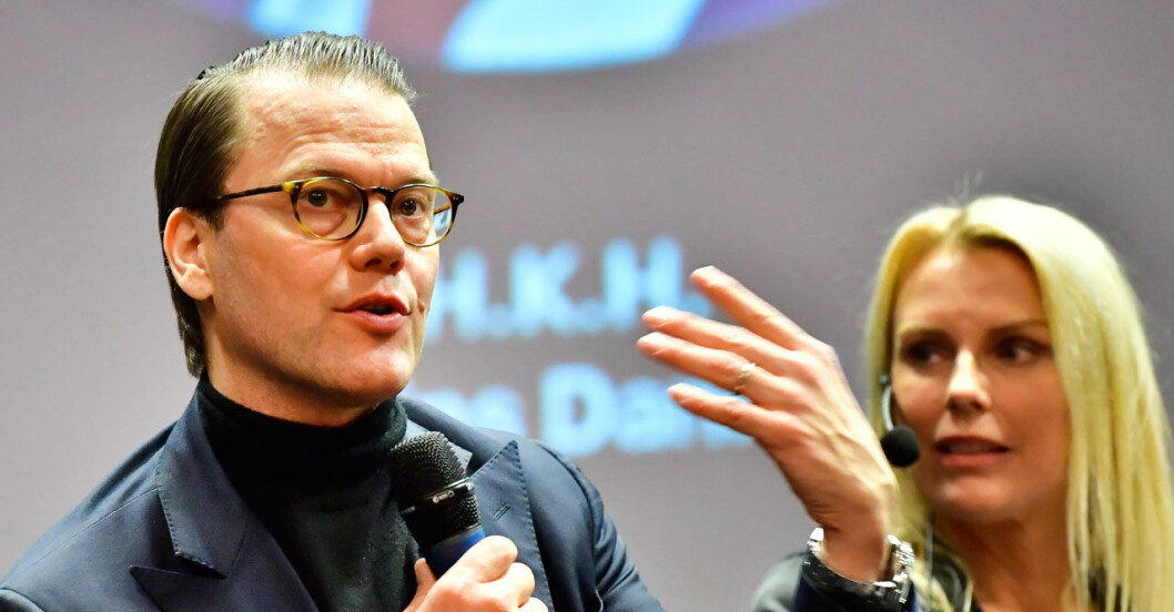 Prins Daniel med sitt Fellowship i Haparanda i mitten på mars, ett av hans sista uppdrag ”på fältet” innan coronakrisen bröt ut. Prins Daniel med sitt Fellowship i Haranda Folkets Hus.