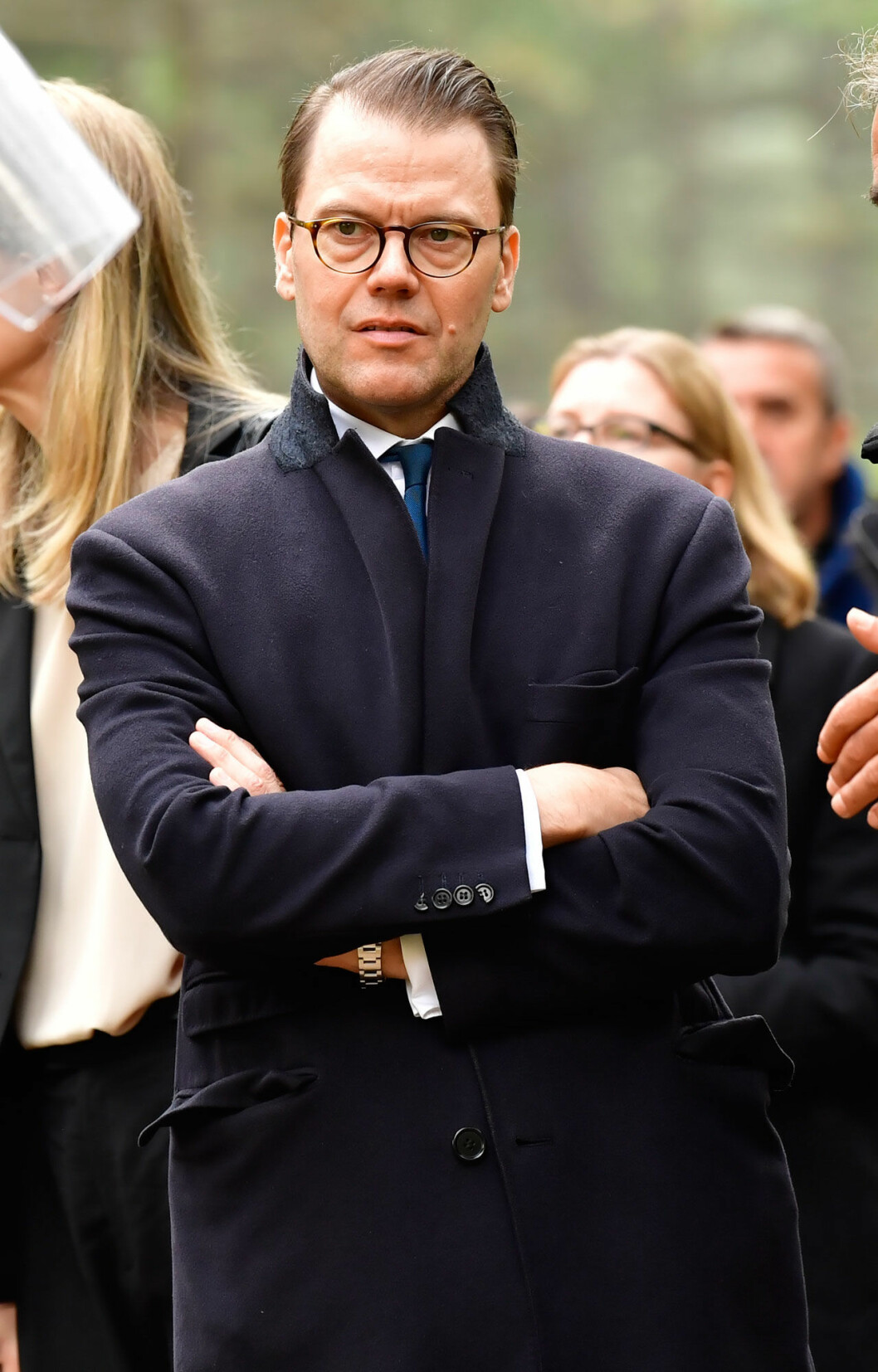 Rynkan mellan ögonbrynen, då vet man att något är fel. Prins Daniel