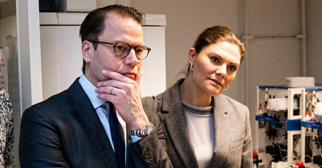 Kronprinsessan Victoria besökte KTH med anledning av coronaviruset kraftiga spridning. Kronprinsessparet på KTH