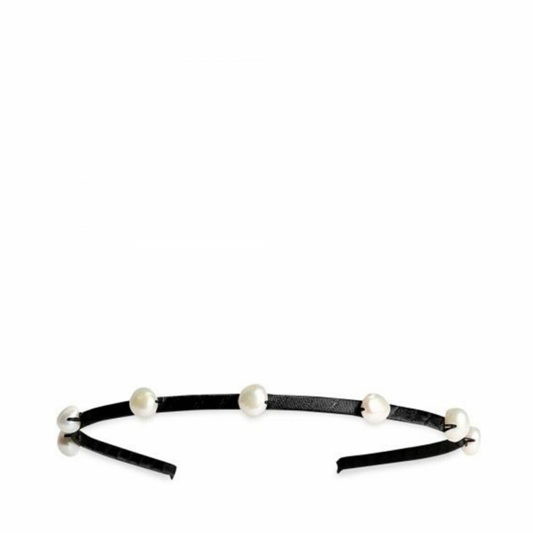 Diadem med pärlor