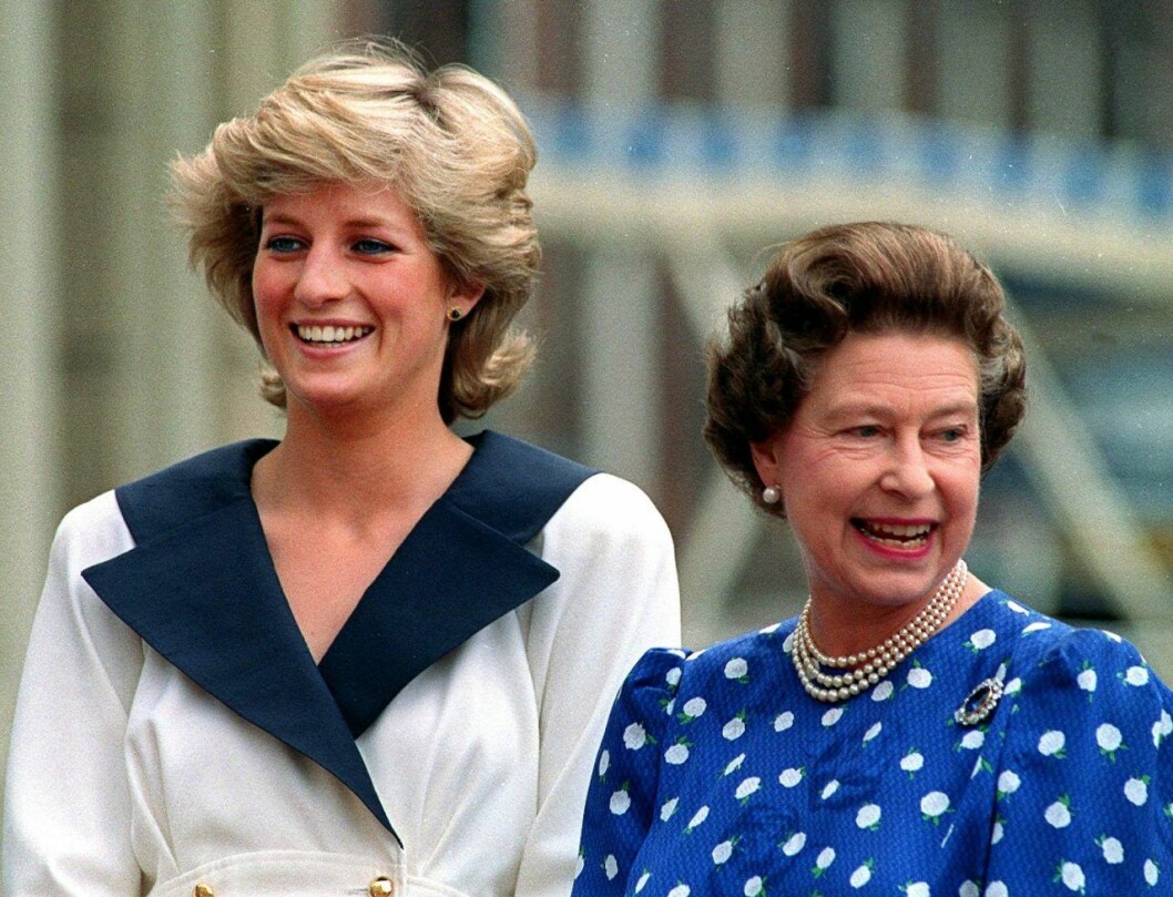 Prinsessan Diana och drottning Elizabeth. Diana och Elizabeth