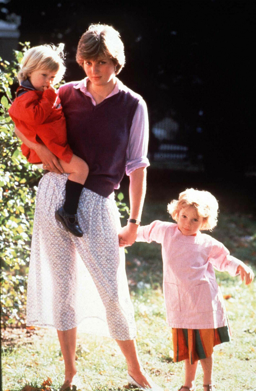 Diana som föris-fröken, en ikonisk bild. Prinsessan Diana i genomskinlig kjol