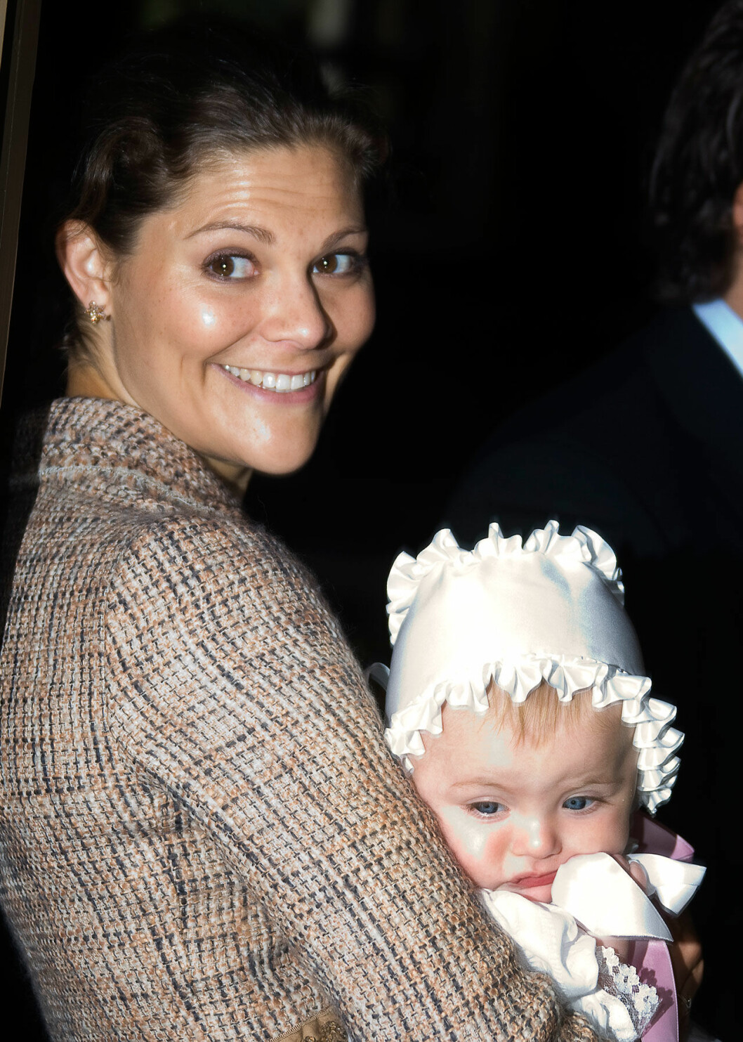 Kronprinsessan Victoria med sin guddotter Diana Engsäll. Kronprinsessan Victoria med sin guddotter Diana Engsäll.