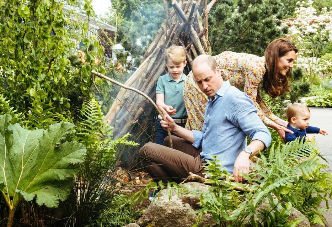 William har tidigare berättar att han tycker att det är en mardröm att göra en hästsvansar, på Charlotte, eftersom han själv inte har så mycket hår att öva på. intervju att han tyckte det var en mardröm at göra en hästsvans och att han inte har så mycket hår att öva på.