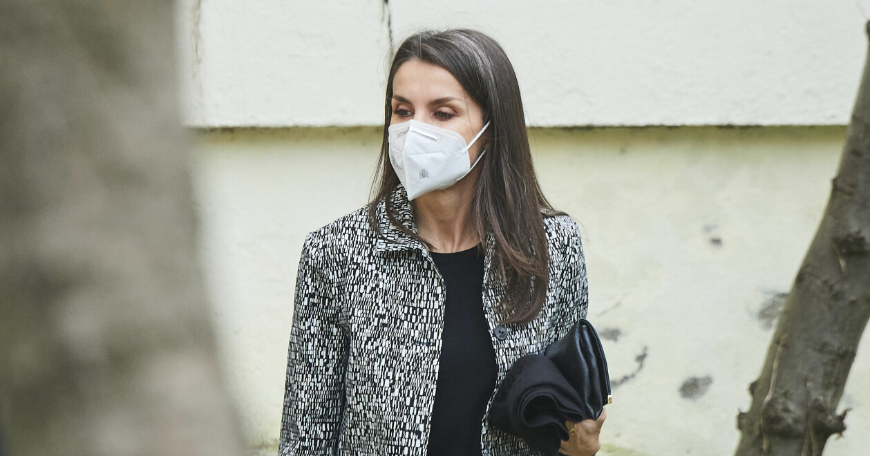 Drottning Letizia visar stolt upp sitt gråa hår! Drottning Letizia