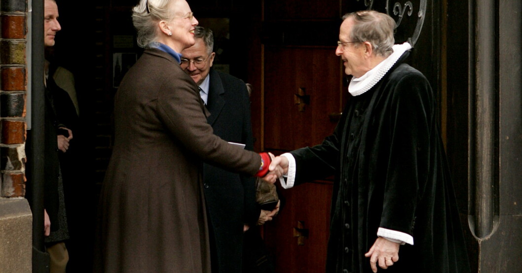 Drottning Margrethe i varmt samspråk med Christian.