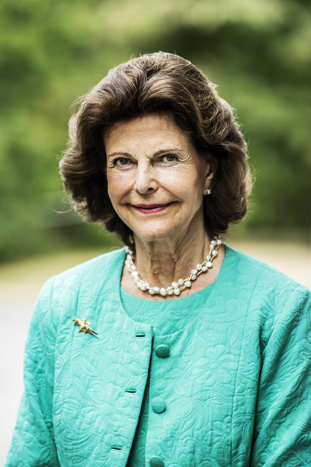 Drottningen i den korta frisyr vi är vana att se henne i. Silvia
