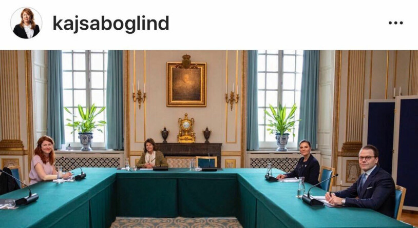 Kajsa Boglind (till vänster) fick många frågor. Drottning Silvia Kronprinsessan Victoria Prins Daniel Kajsa Boglind Kungliga slottet om läget i USA valet