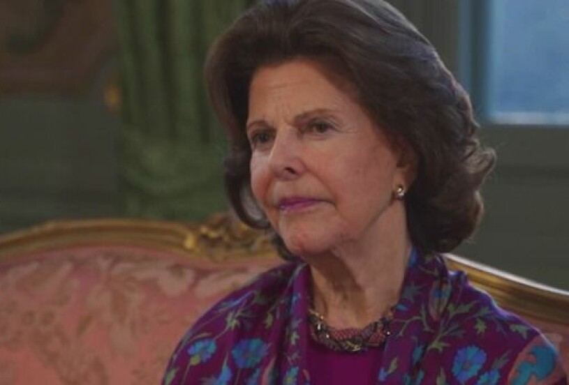 Drottningen har en tid av förtvivlan bakom sig. Och nu är hon mitt i en stor sorg som hon ännu inte riktigt har börjat smälta. Drottning Silvia Kungahuset 2020 TV4