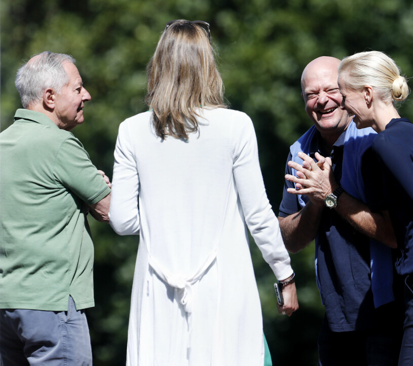 Ralf Sommerlath (i gröna tröjan) på Solliden sommaren 2019. Då en mycket ungdomlig 89-åring. Drottning Silvias bror Ralf Sommerlath