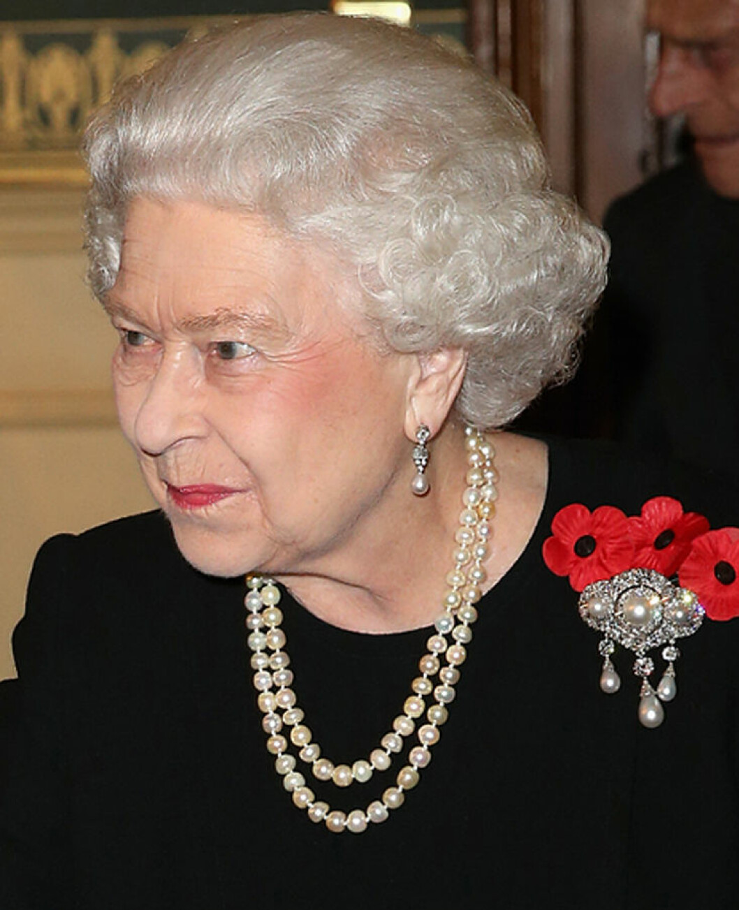 elizabeth-pearls-ste